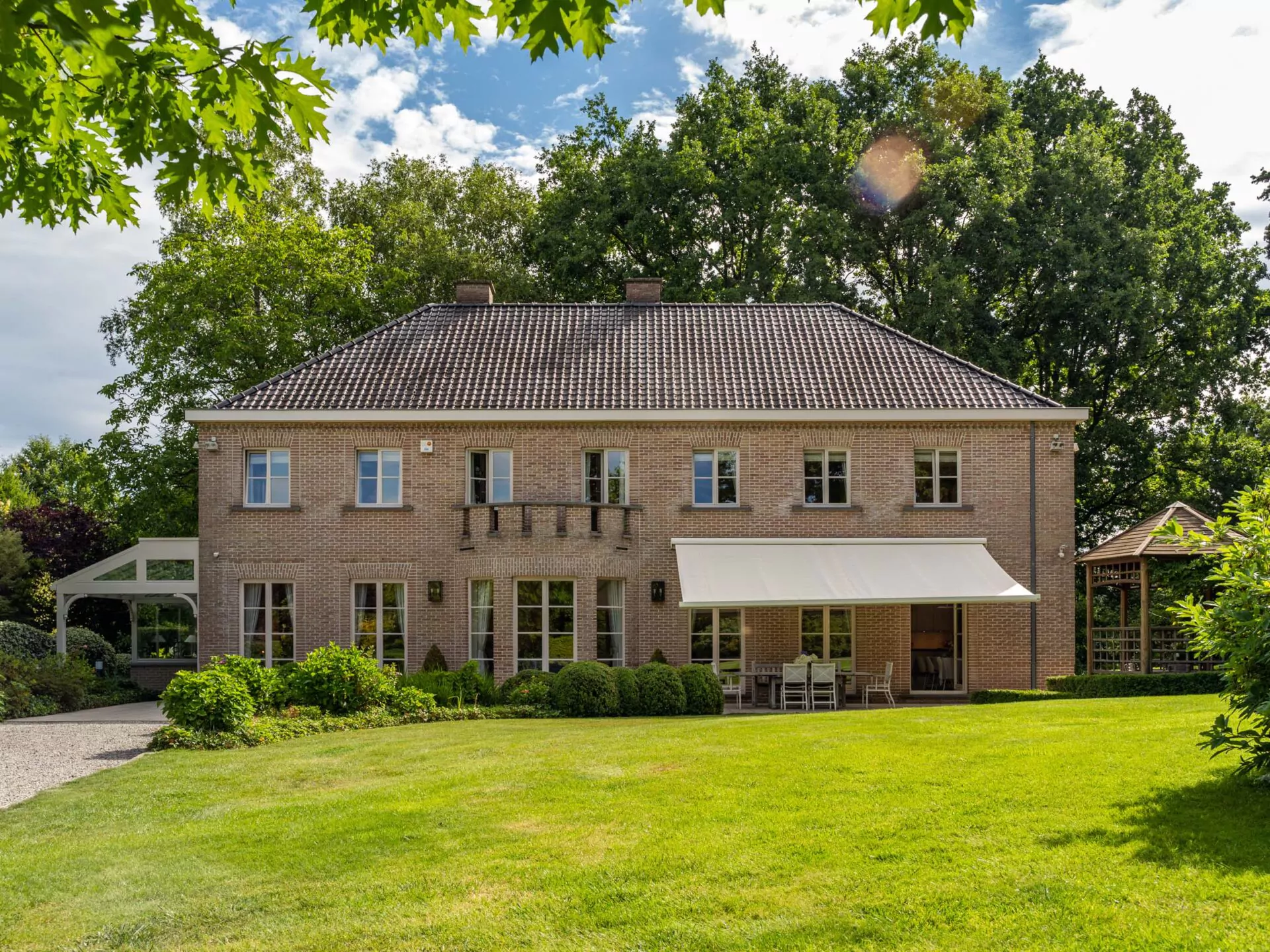 Belgium Sothebys Int. Realty Succès Majeur de Novembre 2022