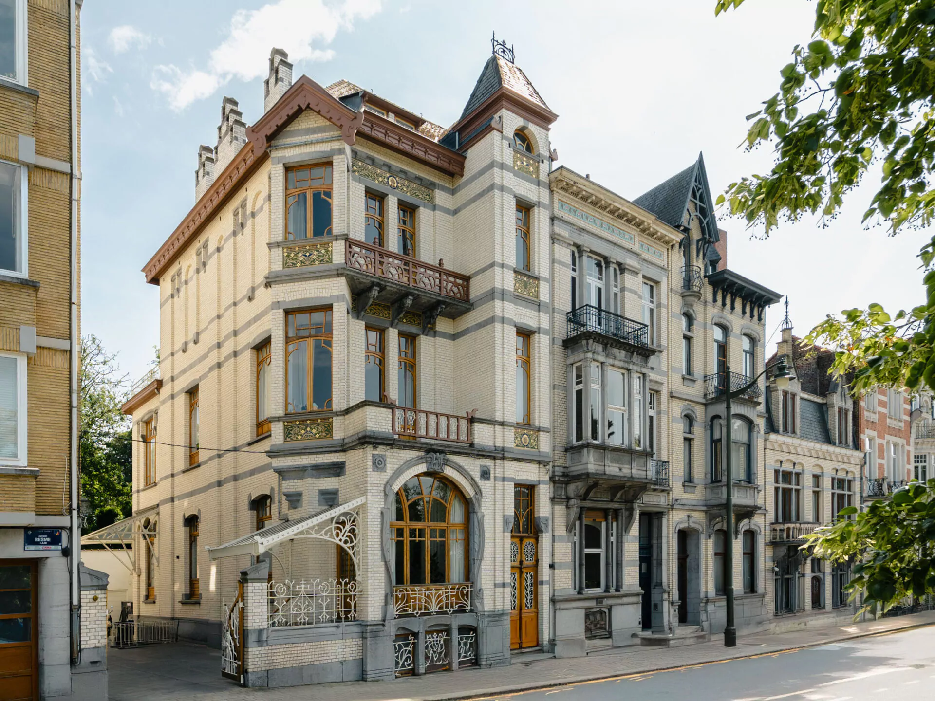 Maison de maître Art Nouveau avec façade décorée à Forest, Bruxelles
