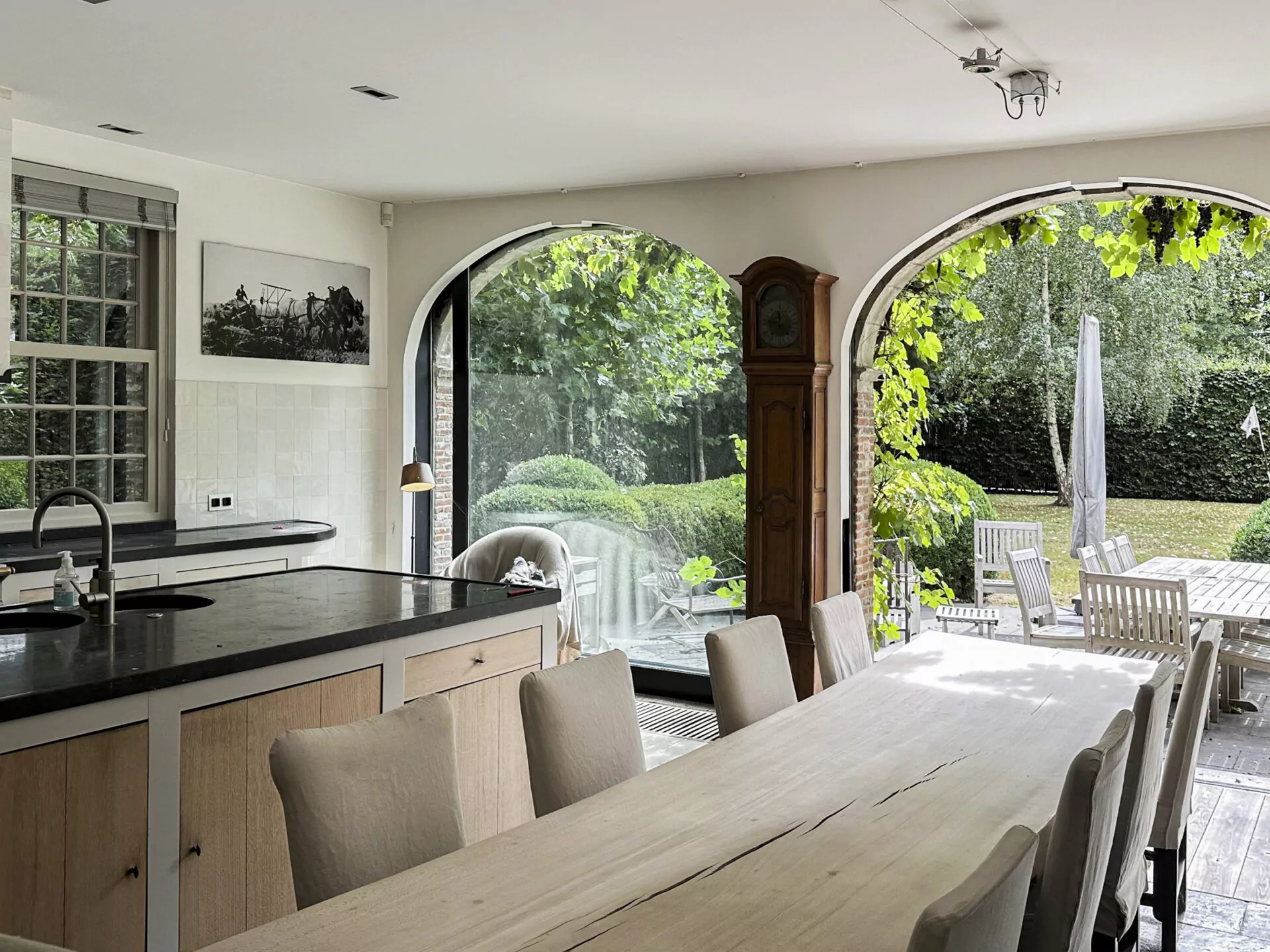 Belgium Sothebys Int. Realty L&rsquo;art de recevoir chez soi